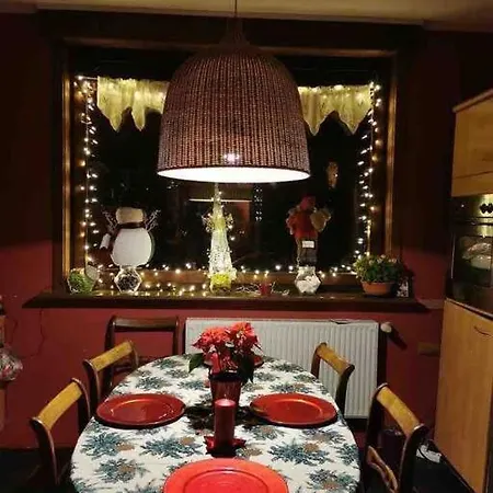 Beautiful Mexican In A Residential Area Βίλα Dilbeek